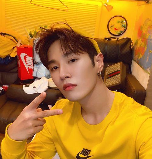 吃瓜爆料李汶翰,吃瓜爆料背后的真相与争议