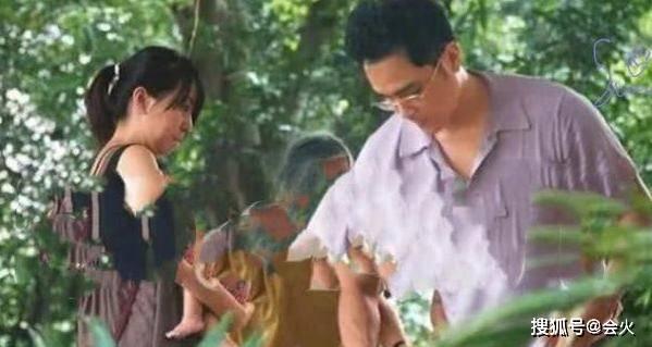 娱乐吃瓜隐婚小说,娱乐圈的甜蜜瓜田